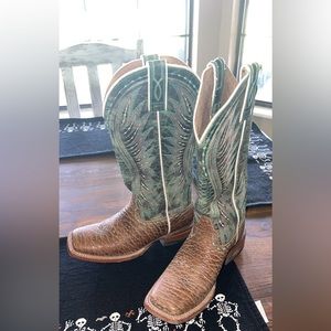 Women’s Ariat Cowboy Boots